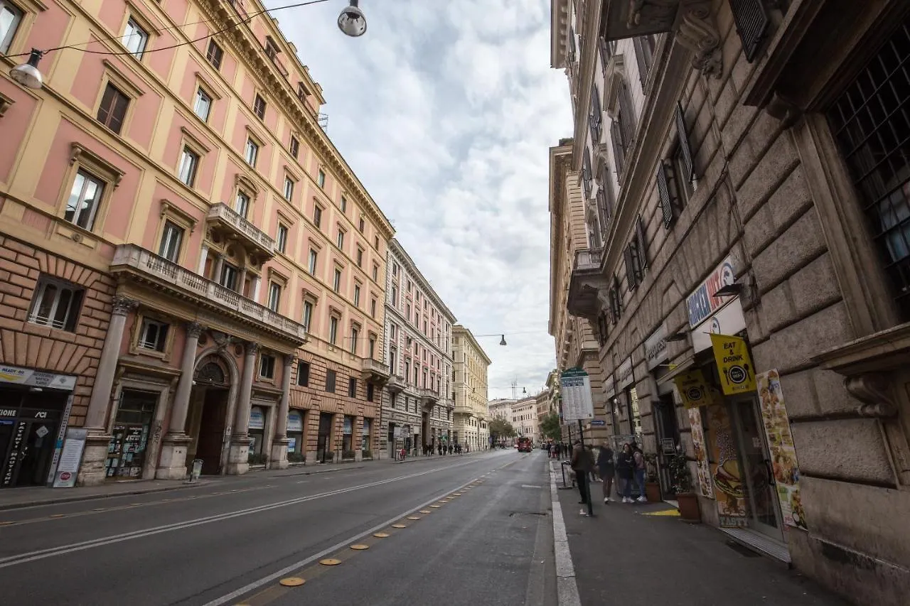 900 Liberty Rooms Rome Italie